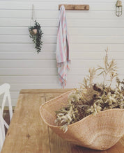 Load image into Gallery viewer, Dancing Baskets