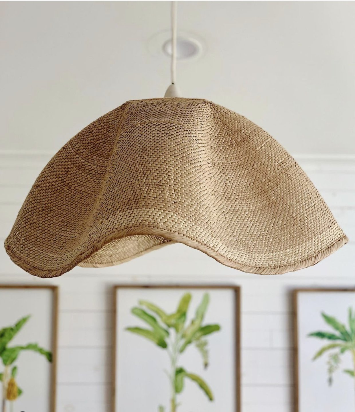PENDANT LIGHTS